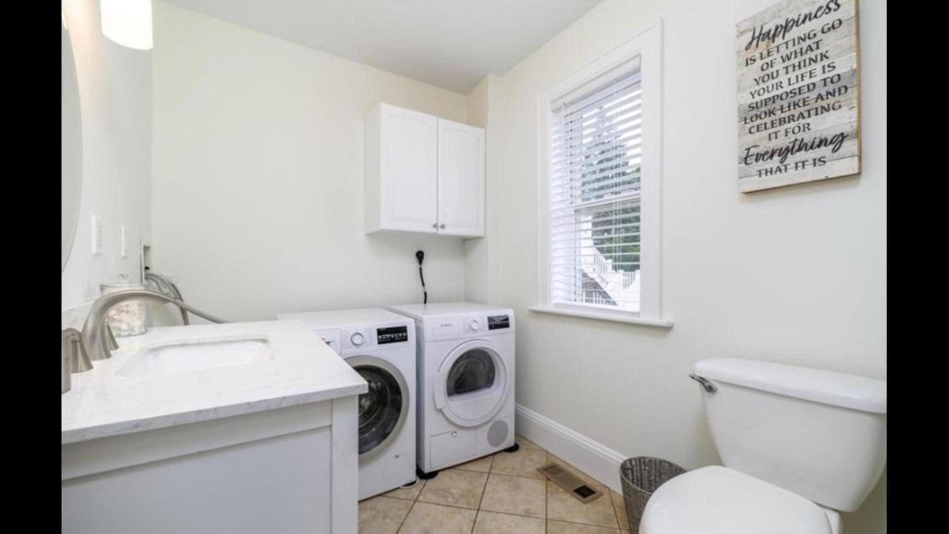 Black Rock Home - 4 Bed - Jacuzzi Bath - Beach Bridgeport Eksteriør bilde