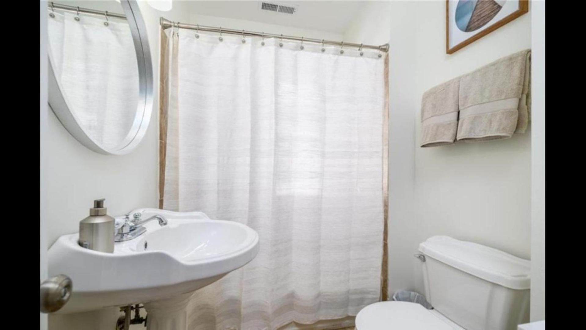 Black Rock Home - 4 Bed - Jacuzzi Bath - Beach Bridgeport Eksteriør bilde